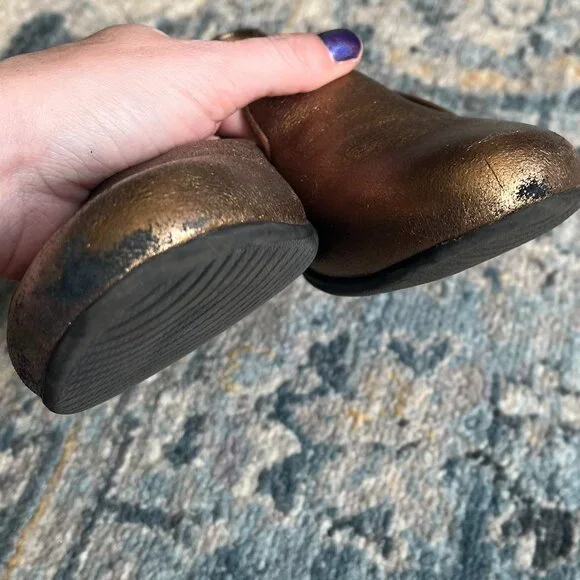 Clarks *Gold Metallic* Sara Poppy Loafer | size 6.5 | Ortholite Insole | EUC - Picture 12 of 12